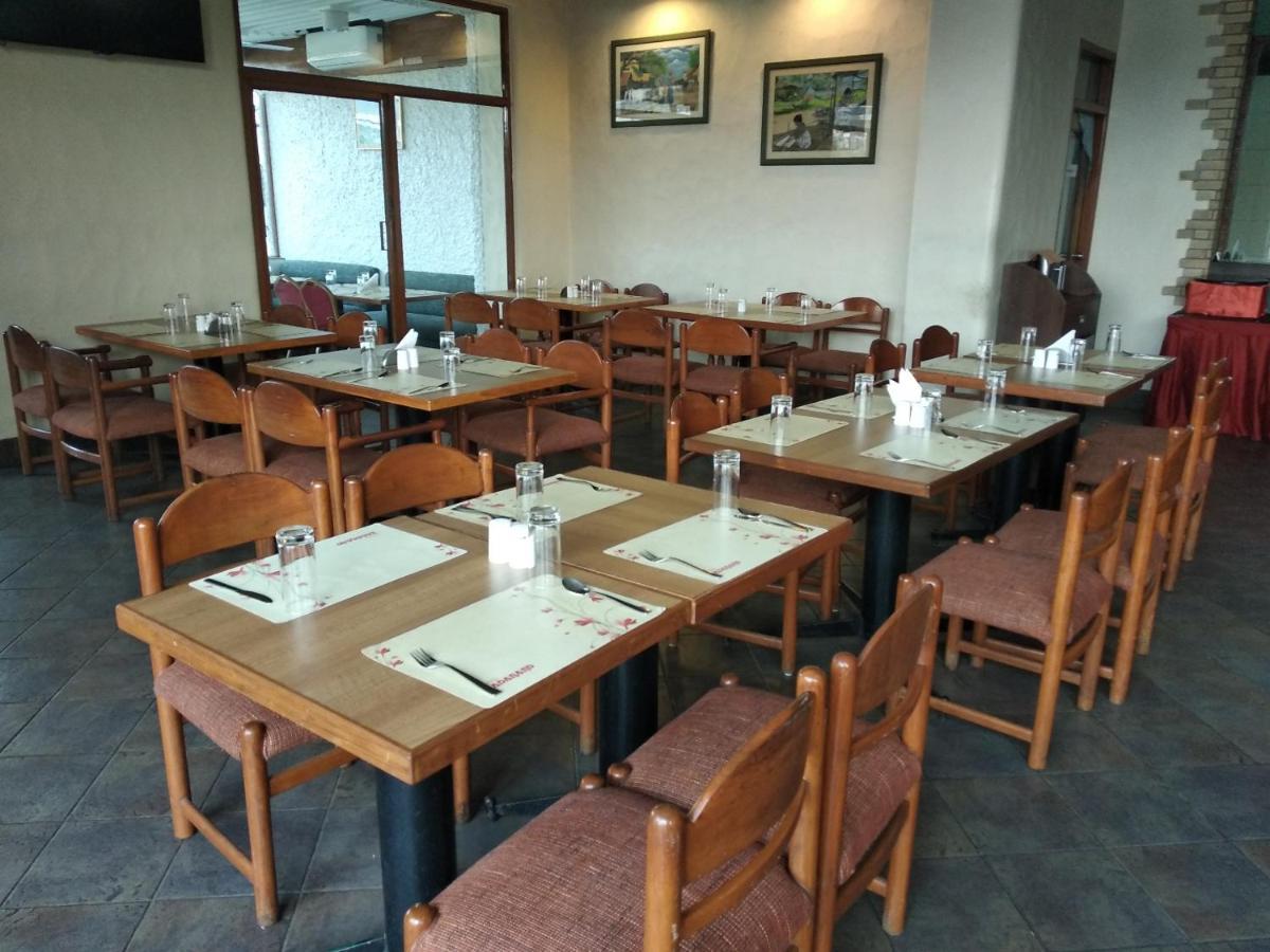 Chryso Hotels Pvt Ltd Ankleshwar Exteriör bild