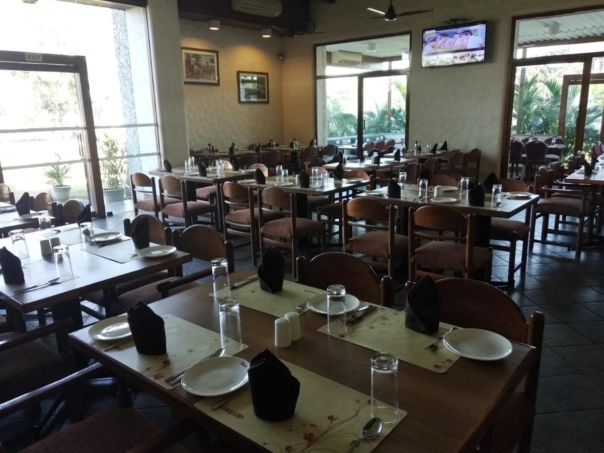 Chryso Hotels Pvt Ltd Ankleshwar Exteriör bild