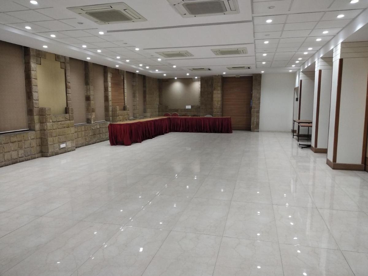 Chryso Hotels Pvt Ltd Ankleshwar Exteriör bild