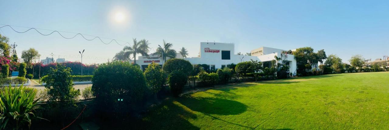 Chryso Hotels Pvt Ltd Ankleshwar Exteriör bild