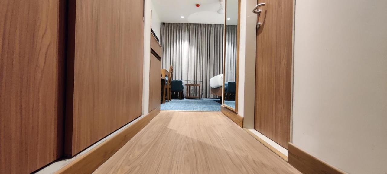 Chryso Hotels Pvt Ltd Ankleshwar Exteriör bild